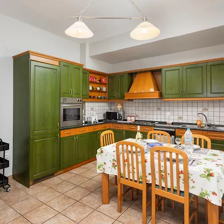 Michalis * Nisaki (Corfu)